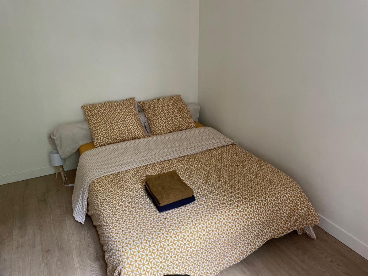 Chambre Dans Une Maison Partagee Ньои-сюр-Марн Екстериор снимка