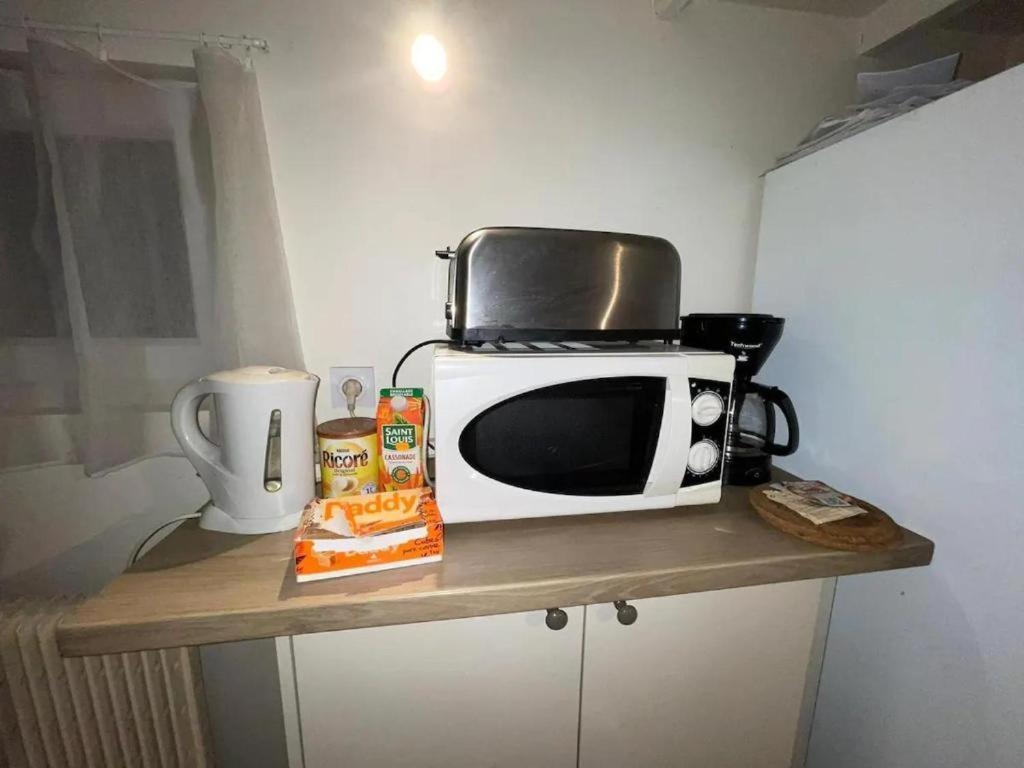 Chambre Dans Une Maison Partagee Ньои-сюр-Марн Екстериор снимка