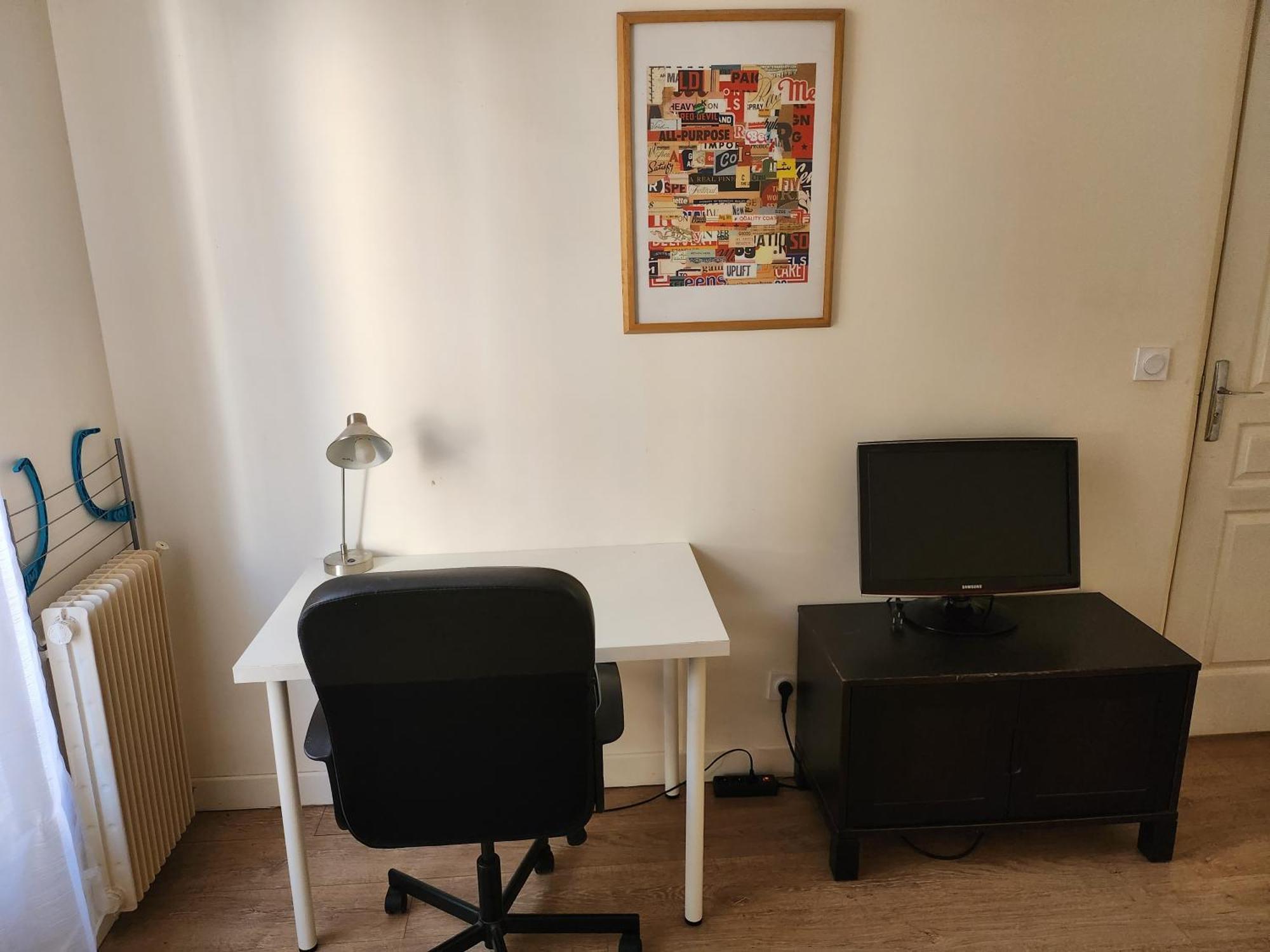Chambre Dans Une Maison Partagee Ньои-сюр-Марн Екстериор снимка